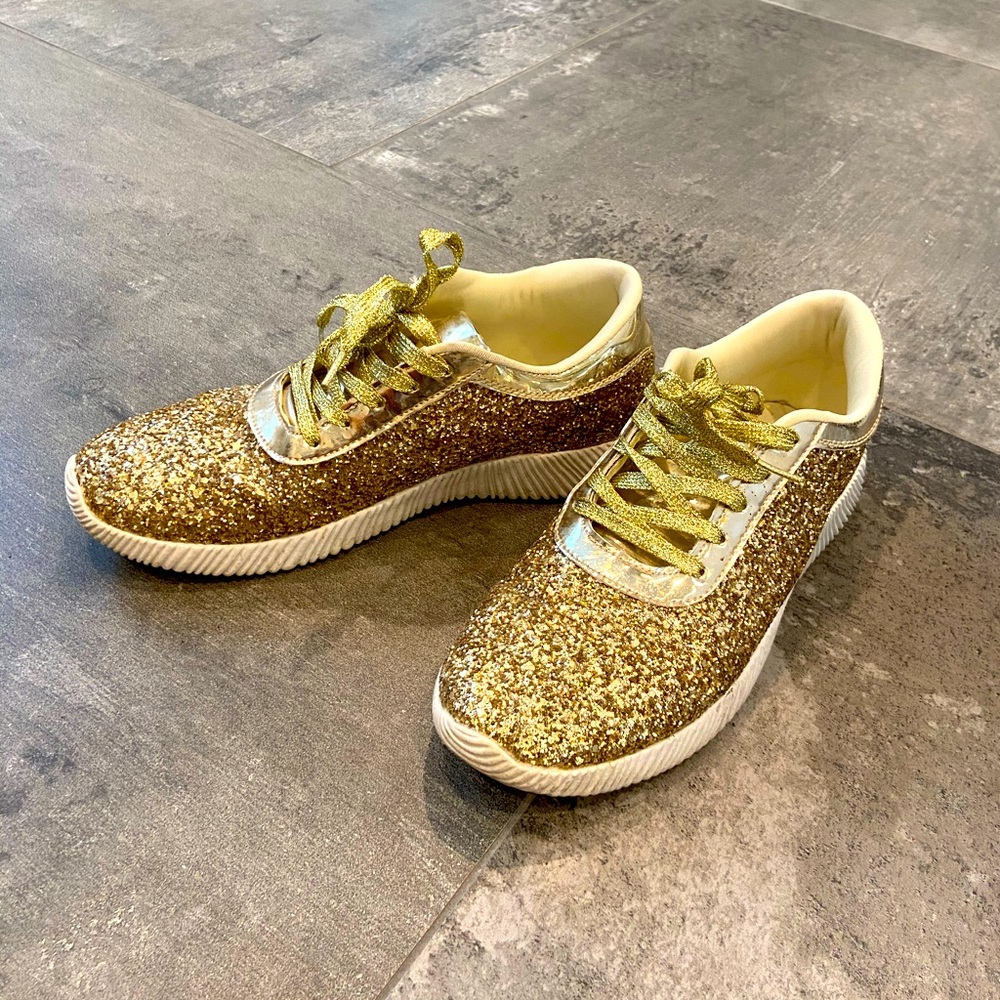 Worn twice gold glitter sneakers
